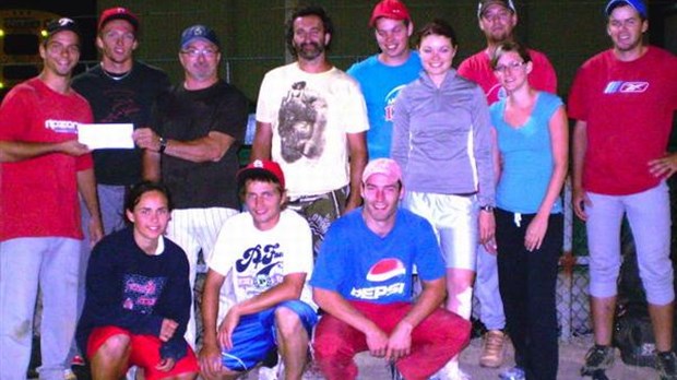 Un succès pour le tournoi de balle donnée Bar Le Bellevue