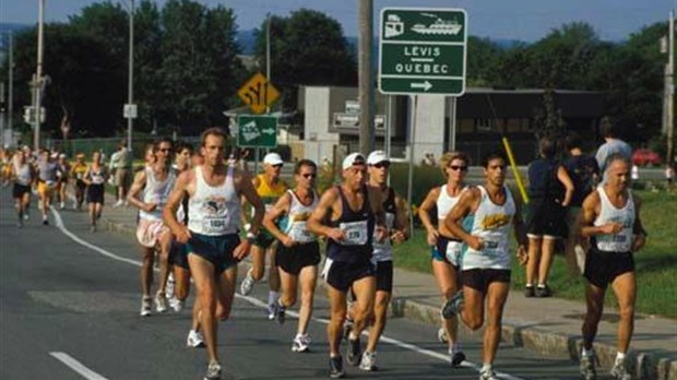 Denis Lavoie termine 7e au demi-marathon des Deux Rives