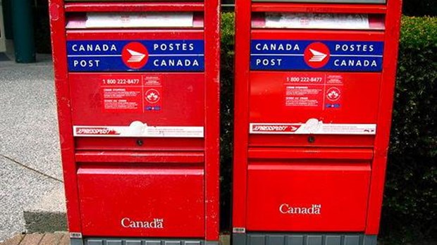 L'avenir de la poste en région : Lawrence Cannon réagit