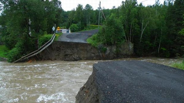 Inondations à St-Marc-du-Lac-Long: 2 personnes disparues