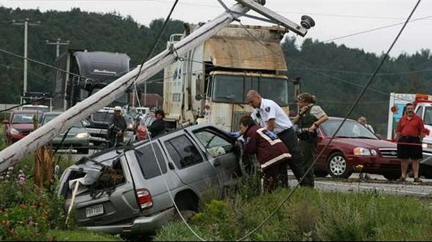 Spectaculaire accident à L'Isle-Verte