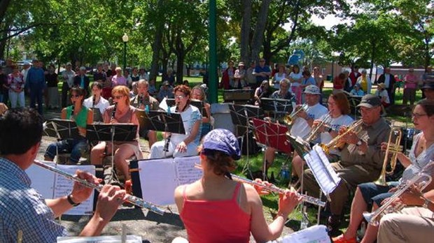 L'Harmonie en spectacle sur la rue Lafontaine