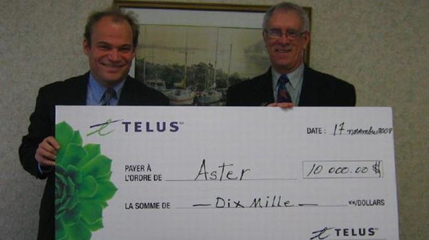 Telus remet 10 000 $ à Aster