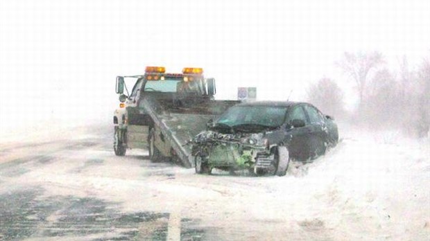 Des routes fermées, merci aux vents violents