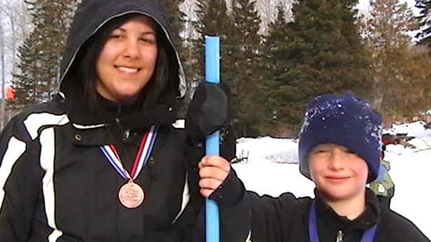 Deux skieurs du Mont Saint-Mathieu sur le podium