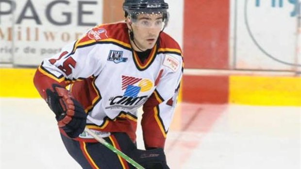 Chad Lacasse en lice pour deux trophées dans la LNAH