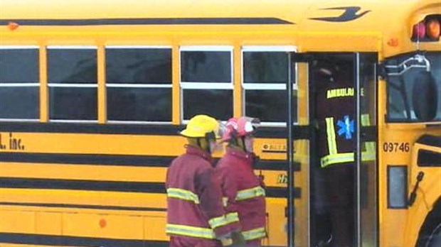 Heurtée par un autobus scolaire