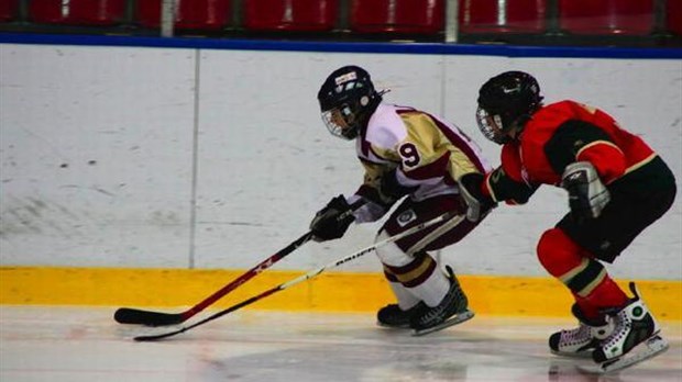 Le club de hockey Promutuel AA présente ses trois entraîneurs