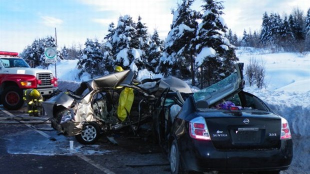 La route 185 fait deux morts