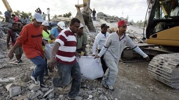 Haïti : une travailleuse humanitaire raconte le drame