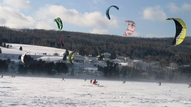 Du ski cerf-volant de haut niveau à Pohénégamook