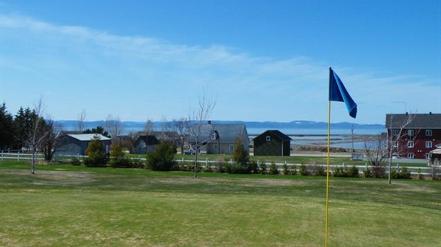 « Deux trous, meilleur trou » au Club de golf de Cacouna