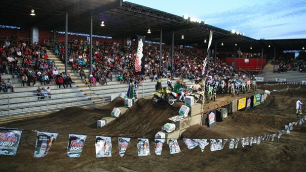 3 000 personnes au Supercross de Saint-Antonin