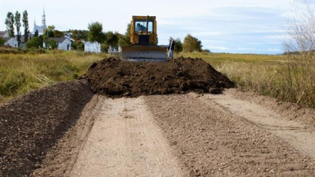 La municipalité de Saint-André rehausse une partie de la digue de l'aboiteau du village