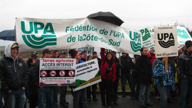 Les producteurs agricoles poursuivent leur mobilisation