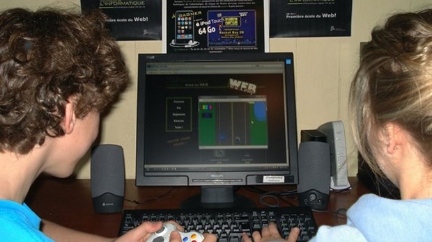 Deviens testeur de jeux vidéos pour l'École du Web