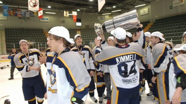 Place au Tournoi Midget Desjardins