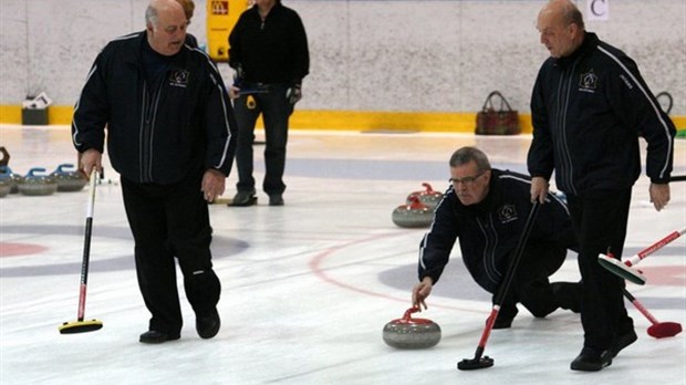 Campagne de promotion pour la construction d’un centre de curling