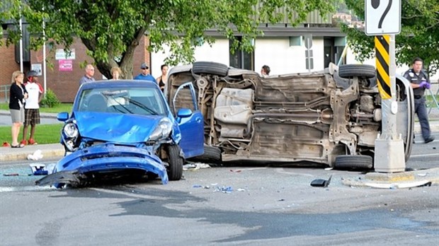 Collision renversante à Rivière-du-Loup