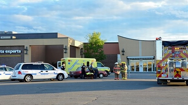 Accident dans le stationnement du Centre commercial Rivière-du-Loup