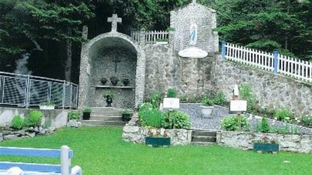 L’Assomption à la grotte Notre-Dame-de-Lourdes de Saint-André