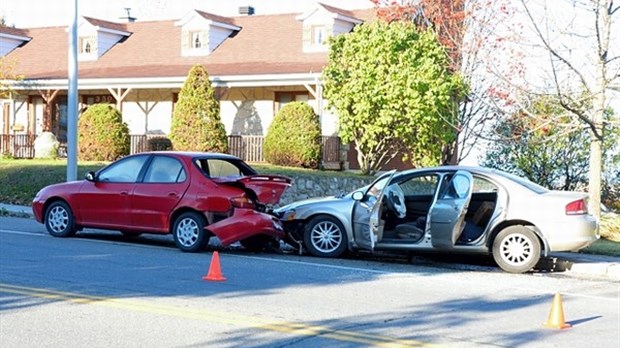 Collision sur le boulevard Armand-Thériault