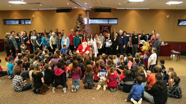 Plus de 150 enfants de Rivière-du-Loup ont reçu la visite du Père Noël