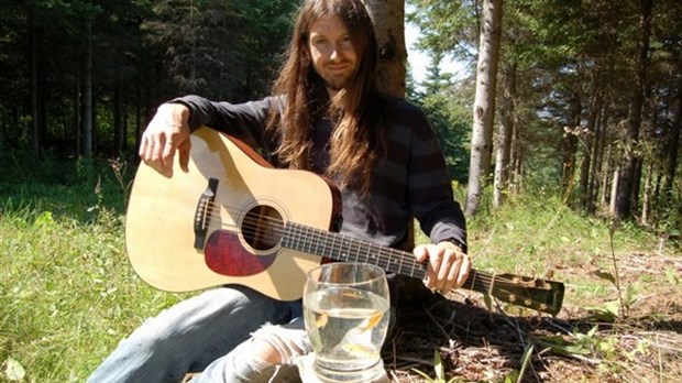 Marc Bélanger au Festival des chansonniers du quartier Cabano