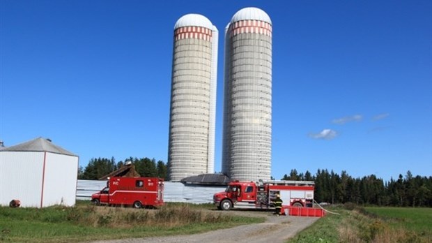 Feu dans un silo à Sainte-Hélène-de-Kamouraska