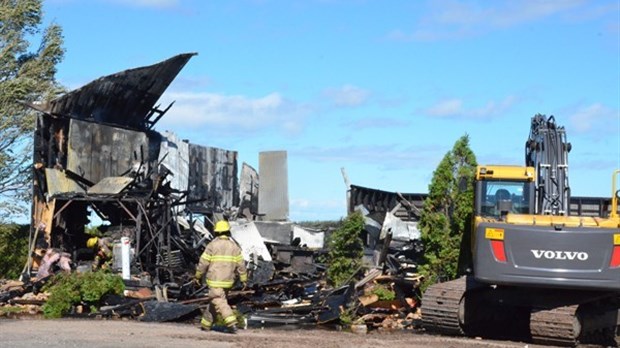 Garage rasé par les flammes à La Pocatière