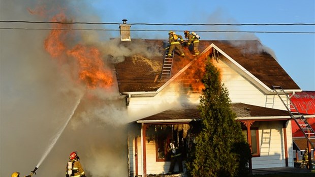 Une maison flambe à Saint-Alexandre