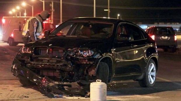 Collision sur le boulevard Thériault