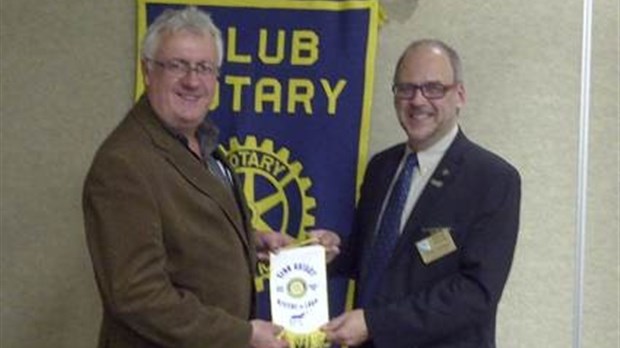 Le Club Rotary reçoit le gouverneur du district 7790