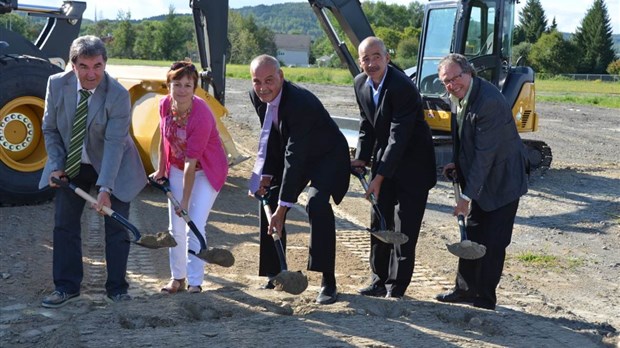 Le nouveau complexe multifonctionnel prend forme à Dégelis