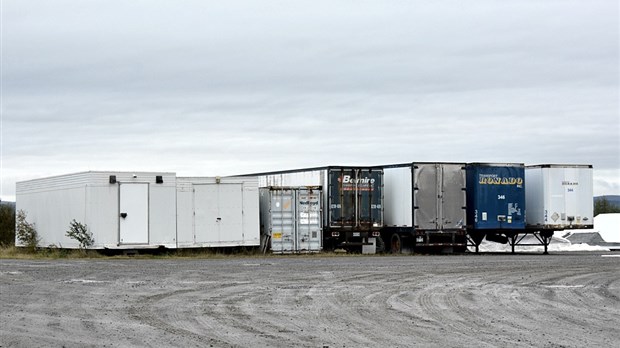 Remorque et tracteur retrouvés dans la région de Laval