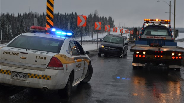 Des automobilistes ont dû faire preuve de patience sur la route 185