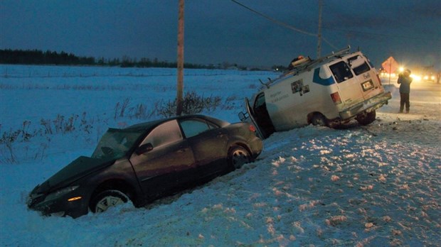 Collision sur la route 132: une jeune femme grièvement blessée