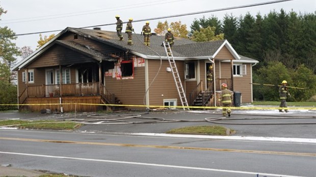 5 familles à la rue après un incendie à Rivière-Ouelle