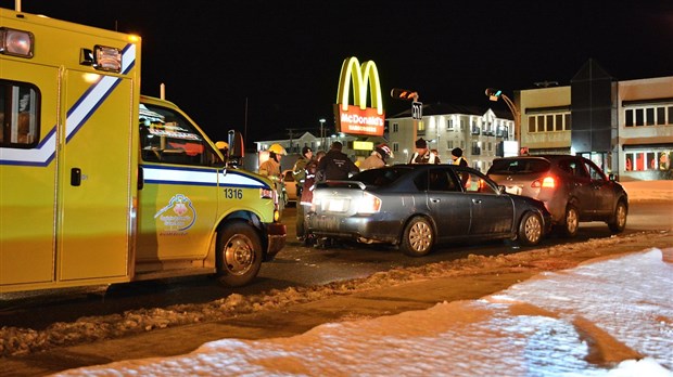 Collision sur le boulevard Armand-Thériault