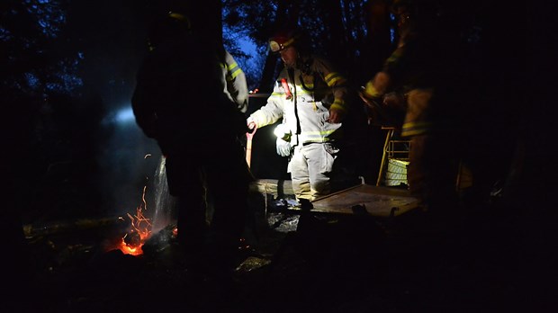 Les pompiers interviennent pour deux feux extérieurs