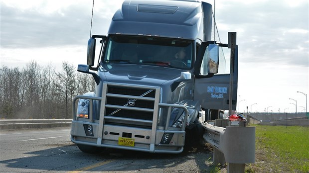 Collision sur l'autoroute 85: le pire a été évité