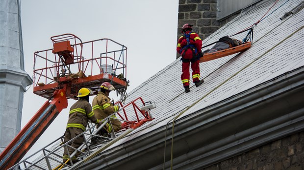 Spectaculaire sauvetage dans le clocher de l'église St-Patrice