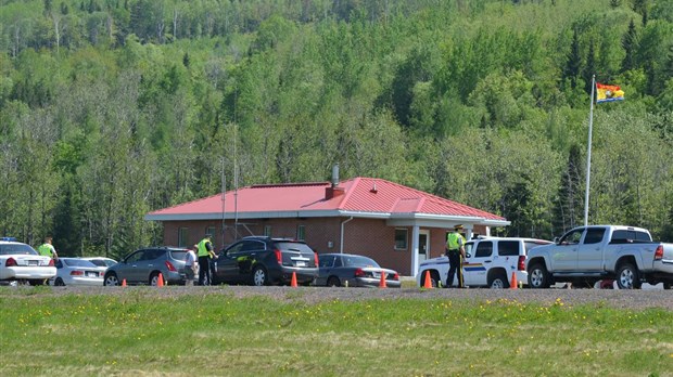 Poste de contrôle routier à la frontière du Nouveau-Brunswick