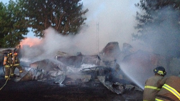 Garage incendié à Saint-Éloi