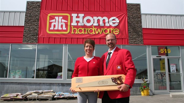 Le Magasin Marcel Thériault inaugure sa nouvelle bannière Home Hardware