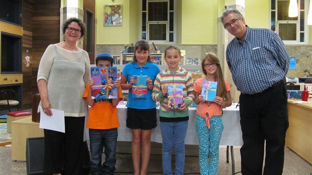 32 enfants des Basques reçoivent des livres-cadeaux