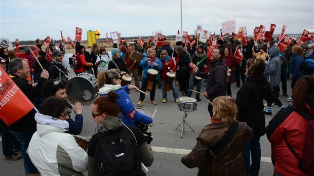 Québec renouvelle les protocoles d'entente avec les organismes communautaires