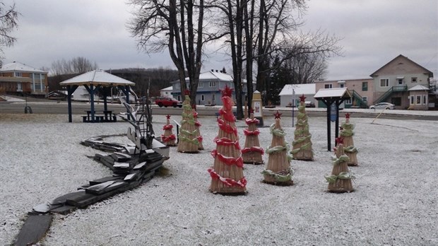 La féérie de Noël s’installe à Rivière-Bleue