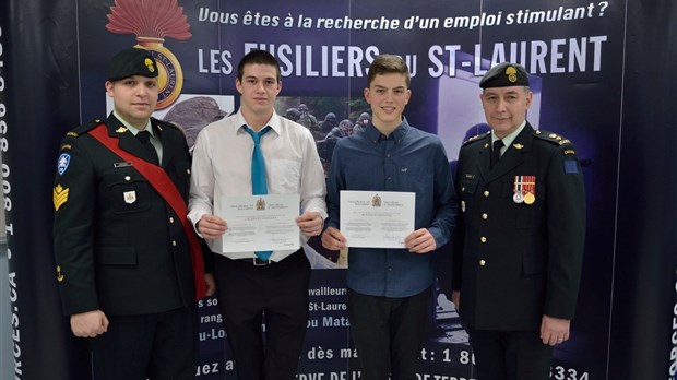 Deux nouvelles recrues chez les Fusiliers du St-Laurent