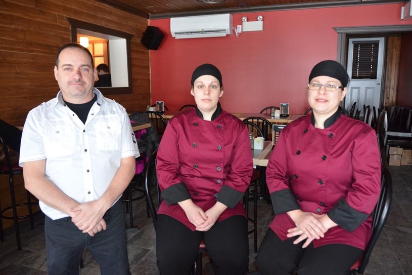 Ouverture du Resto Bar Le Stela dans le quartier Cabano